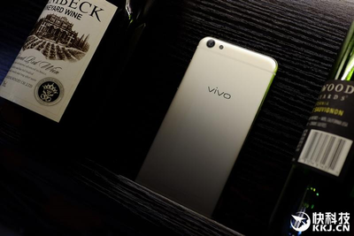 vivox7l手机报价（自拍残暴！最火国产智能手机vivo X7深度评测：2498元）